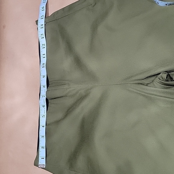 Old Navy, Size 8 High Rise Skinny WOW Pant, "In the Weeds" Color, Excellent Cond - Picture 6 of 14